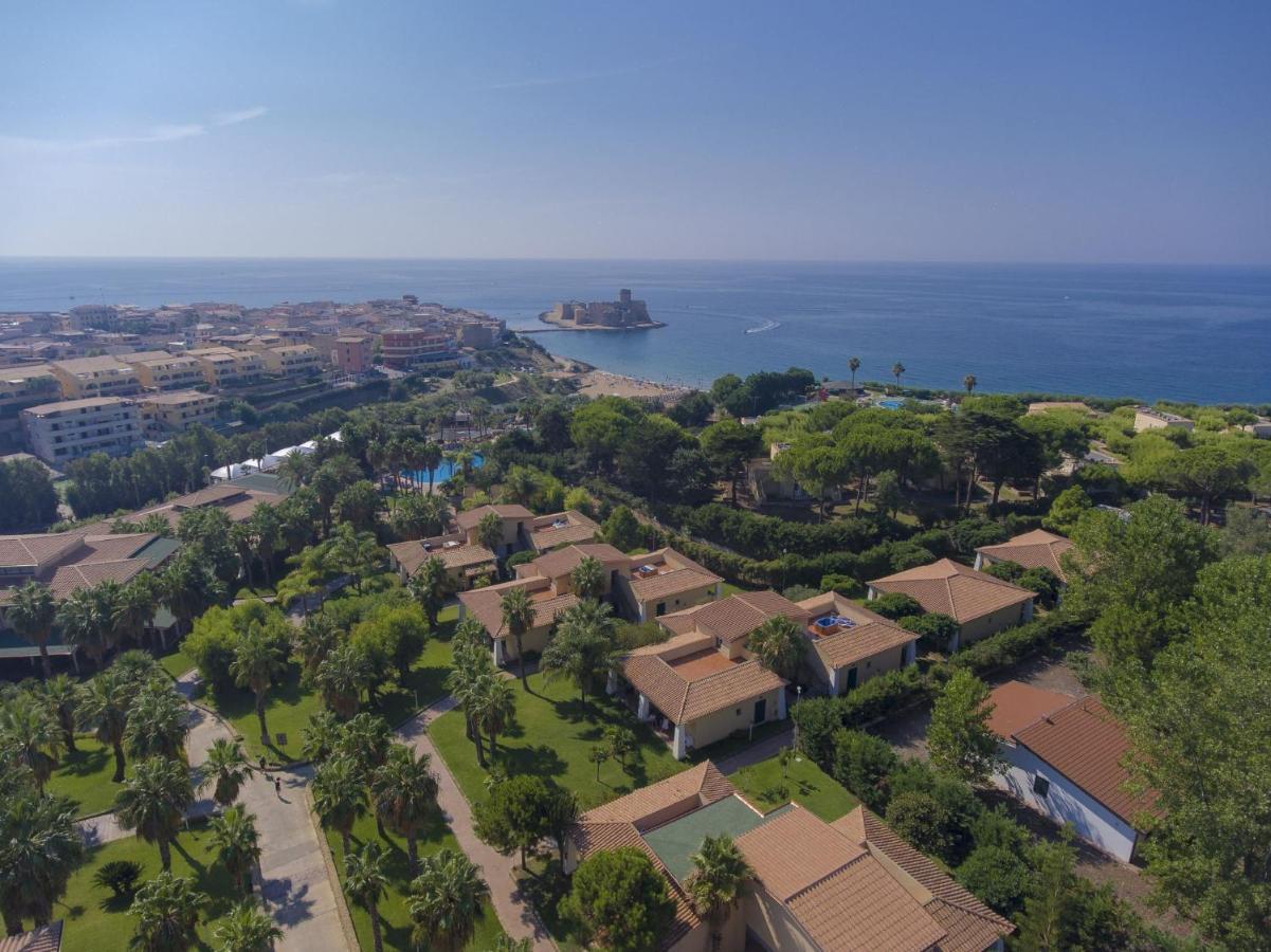 Th Le Castella - Baia Degli Dei Village Exterior foto